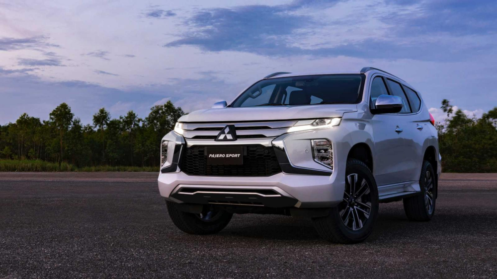 Mitsubishi Pajero Sport dự kiến sẽ được n&acirc;ng cấp giữa v&ograve;ng đời tại Việt Nam trong năm nay