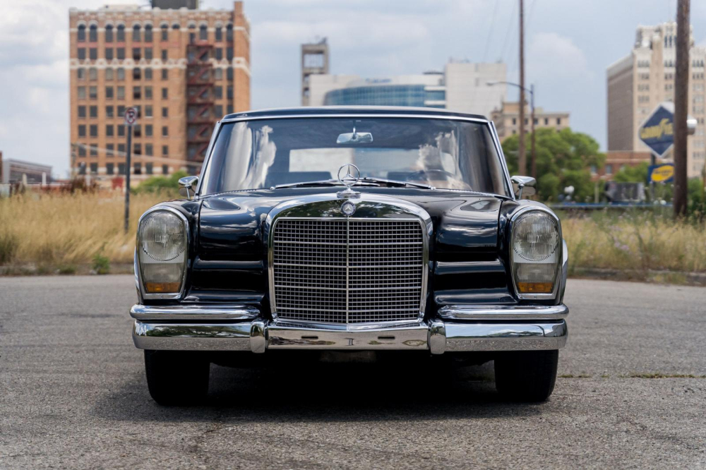 Chiếc Chiếc Mercedes-Benz 600 LWB Pullman này được khẳng định là chưa từng qua phục chế Chiếc Chiếc Mercedes-Benz 600 LWB Pullman này được khẳng định là chưa từng qua phục chế