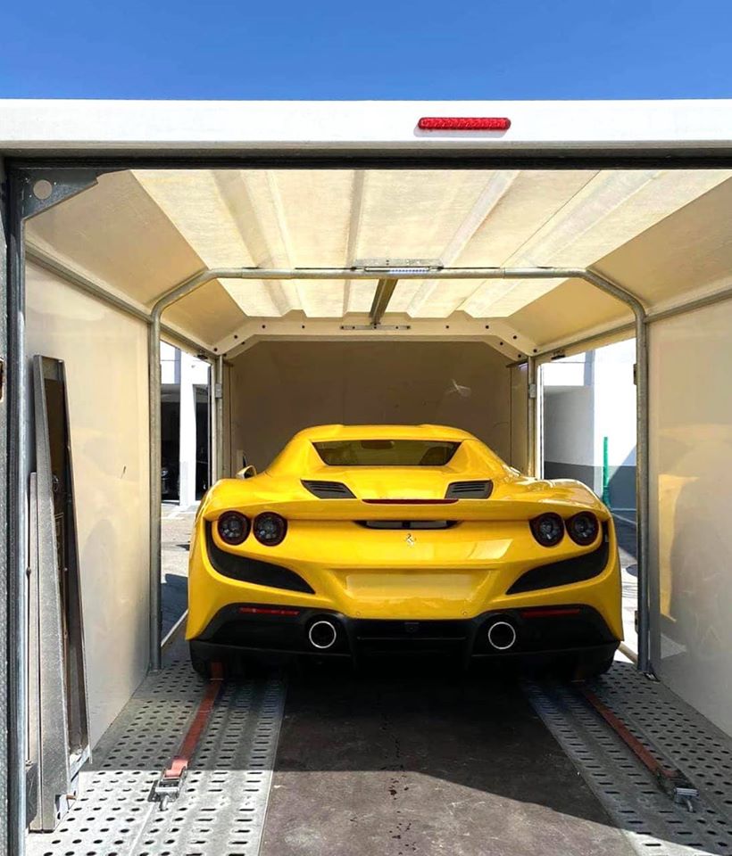 Ferrari F8 Spider mới về Việt Nam nh&igrave;n từ ph&iacute;a sau