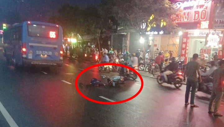 Vụ va chạm giao th&ocirc;ng chết người n&agrave;y khiến đoạn đường L&ecirc; Văn Việt bị &ugrave;n tắc giao th&ocirc;ng