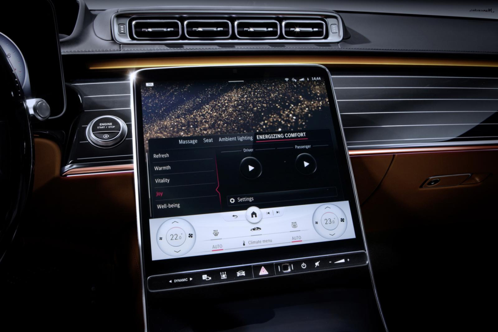 Màn hình thông tin giải trí của Mercedes-Benz S-Class 2021 Màn hình thông tin giải trí của Mercedes-Benz S-Class 2021