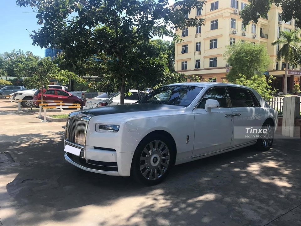 Đây là 1 trong 25 chiếc Rolls-Royce Phantom Tranquillity được sản xuất trên toàn thế giới và là chiếc đầu tiên về Việt Nam