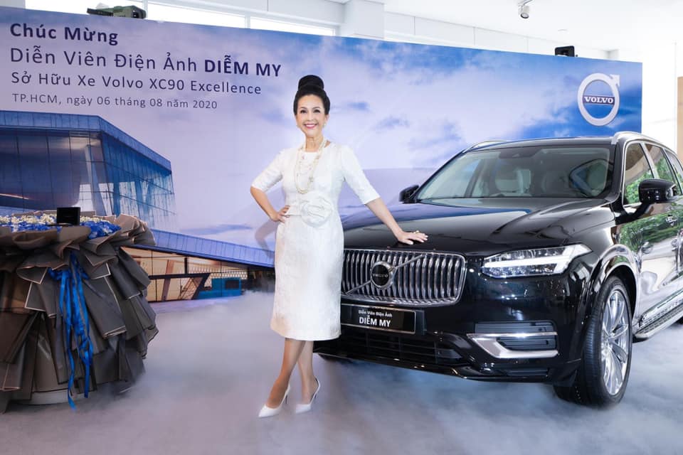 Nữ diễn viên Diễm My tậu xe Volvo XC90 Excellence giá hơn 6,5 tỷ đồng