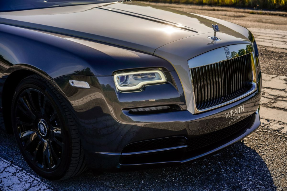 Đầu xe Rolls-Royce Wraith Eagle VIII Limited Edition