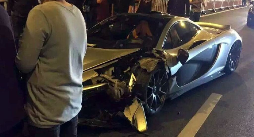 Trước đ&oacute; v&agrave;o năm 2016, một chiếc McLaren P1 đ&atilde; tử nạn tại Trung Quốc sau tai nạn ở tốc độ cao