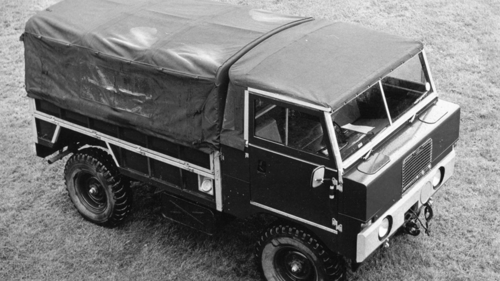 City Cab được chế tạo dựa tr&ecirc;n xe qu&acirc;n sự&nbsp;101 Forward Control