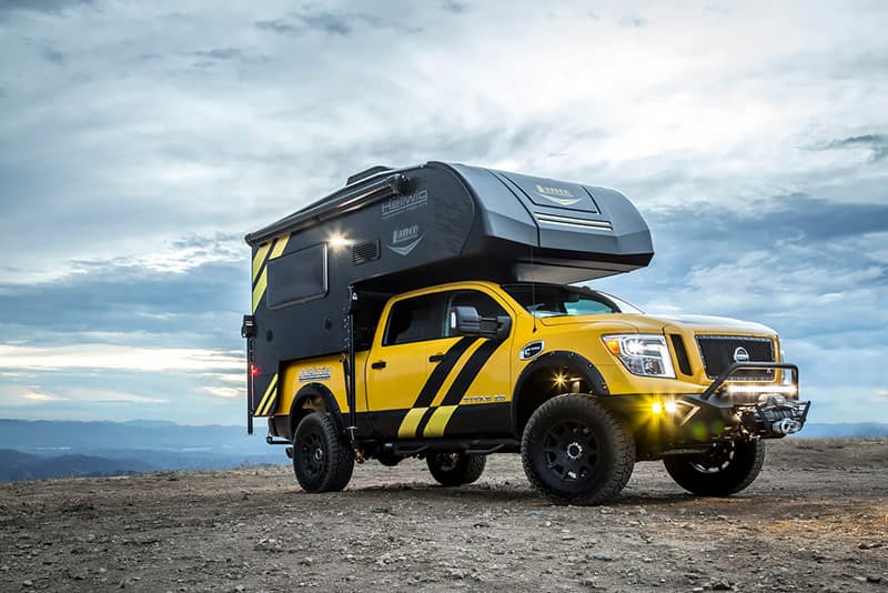 Hellwig Rule Breaker l&agrave; một chiếc b&aacute;n tải cắm trại dựa tr&ecirc;n Nissan Titan XD
