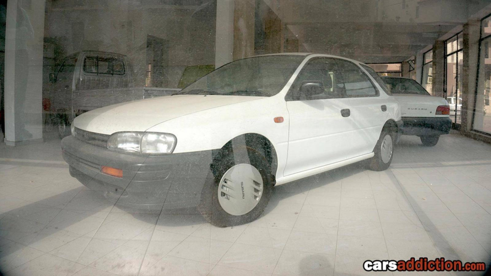 Chủ nh&acirc;n của đại l&yacute; vẫn thỉnh thoảng gh&eacute; qua bảo dưỡng những chiếc xe n&agrave;y