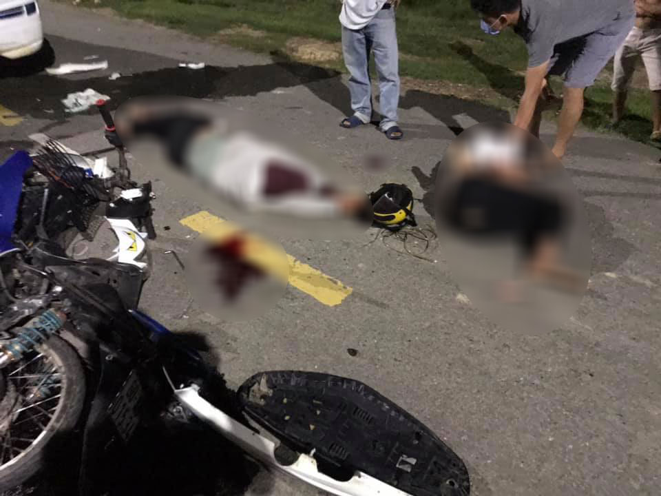 Hai thanh ni&ecirc;n bị thương kh&aacute; nặng sau vụ tai nạn