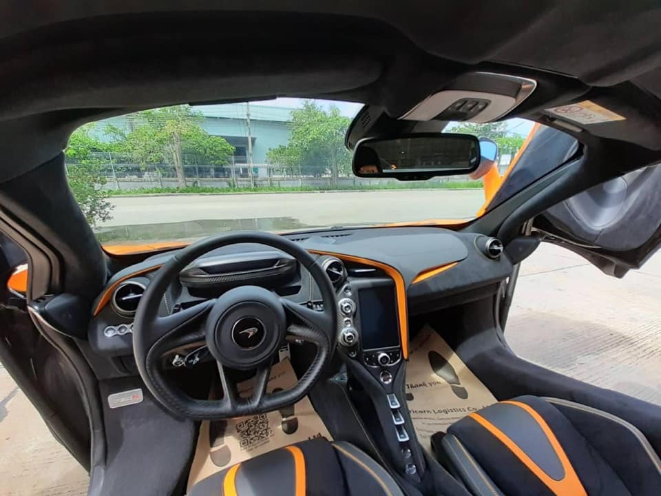 Nội thất si&ecirc;u xe mui trần McLaren 720S Spider thứ 6 về Việt Nam