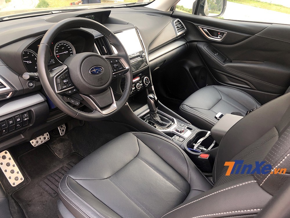 Tổng thể nội thất của Subaru Forester