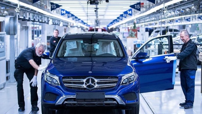 Nokia có thể cấm tập đoàn Daimler bán xe, bao gồm cả ô tô hạng sang Mercedes-Benz, tại thị trường Đức