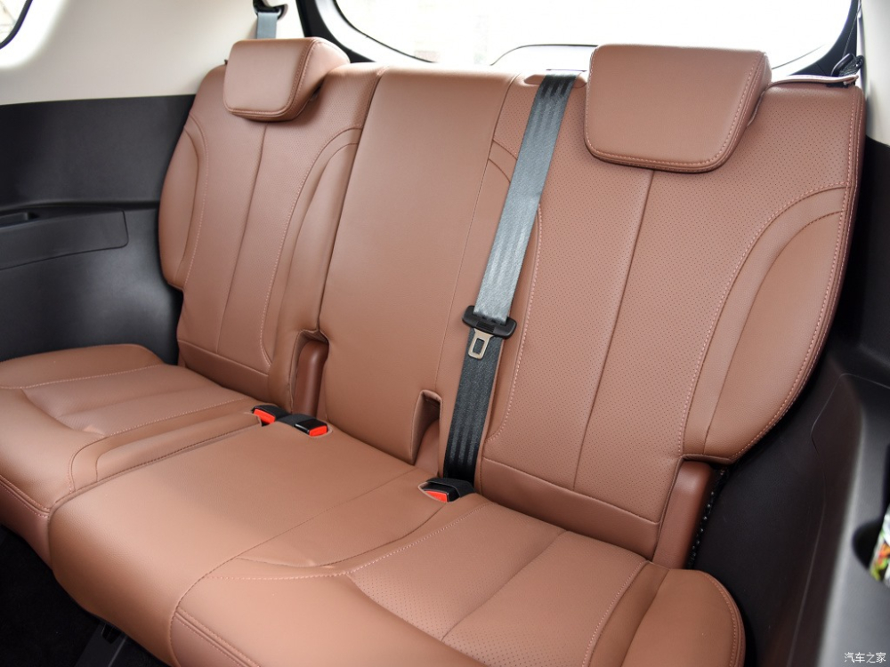 H&agrave;ng ghế thứ&nbsp;ba của Haima 7X