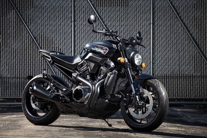Concept Harley-Davidson Bronx 975
