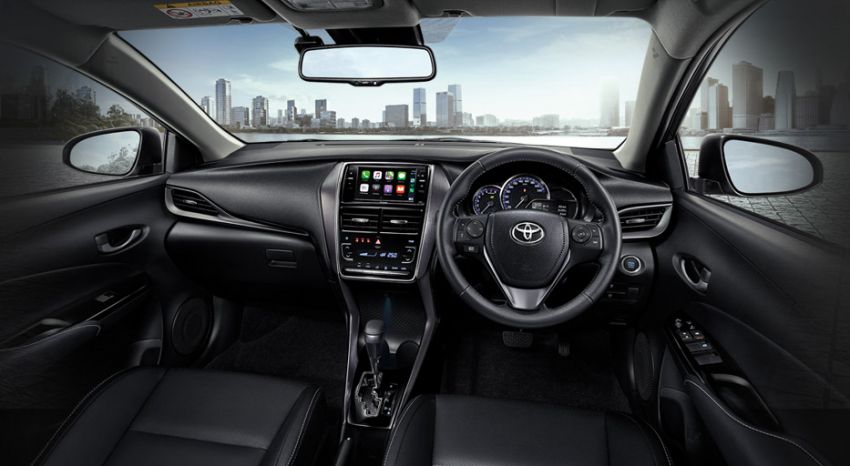 Nội thất b&ecirc;n trong Toyota Yaris v&agrave; Yaris Ativ 2020