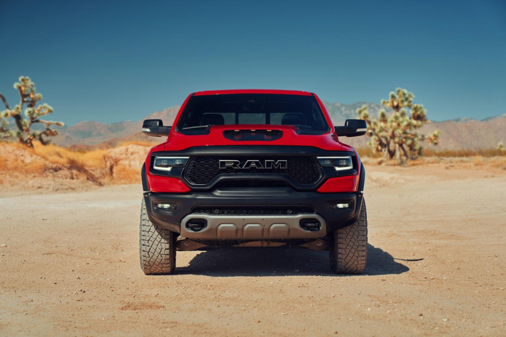 Thiết kế đầu xe của Ram 1500 TRX 2021