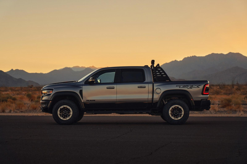 Ram 1500 TRX 2021 sở hữu phần th&acirc;n rộng hơn