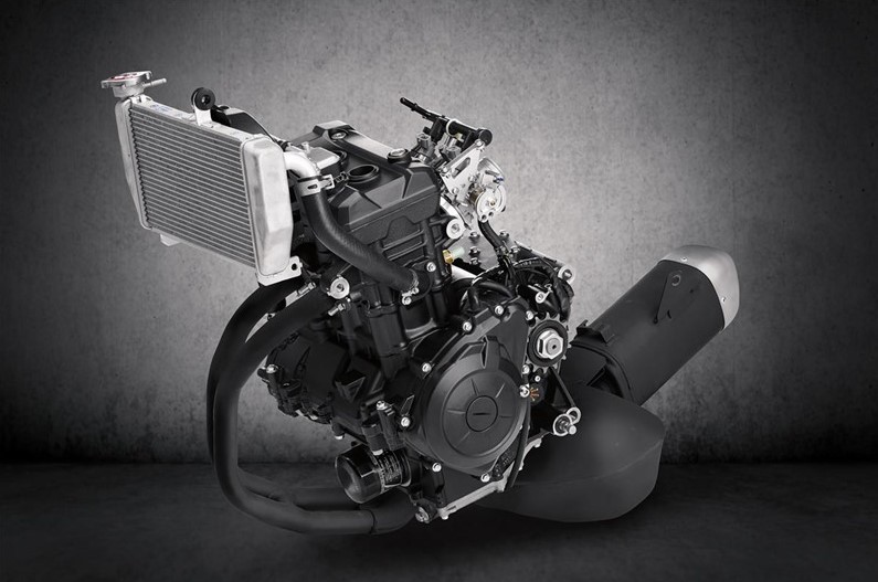 Động cơ xylanh đôi 321cc trên Yamaha R3