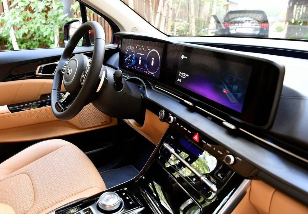 2 màn hình 12,3 inch của Kia Sedona 2021 2 màn hình 12,3 inch của Kia Sedona 2021