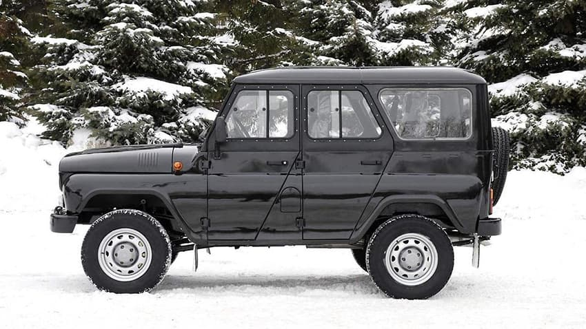 Giá xe UAZ Hunter