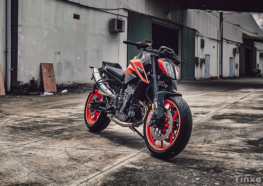 KTM Duke 790 sở hữu ngoại hình và sức mạnh đầy hấp dẫn