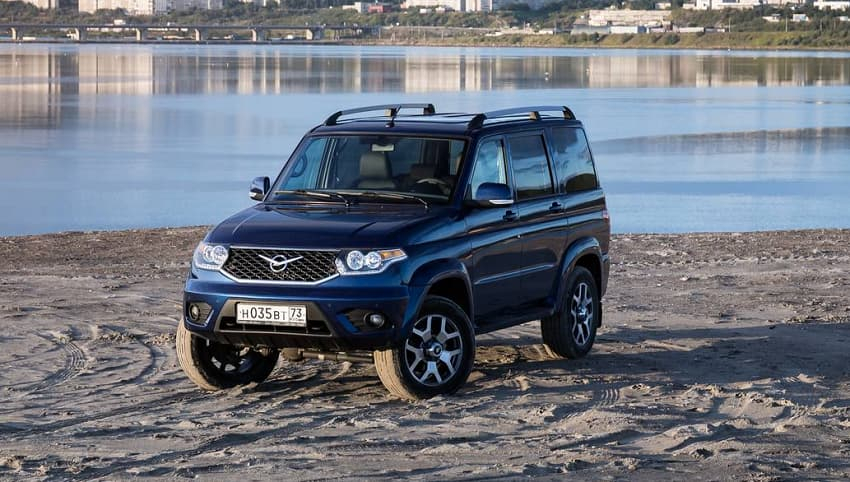 Giá xe UAZ Patriot