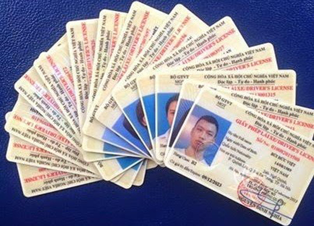 Theo đề xuất của Bộ C&ocirc;ng An, GPLX hạng B, C, D1, D, BE, CE, D1E, DE sẽ c&oacute; thời hạn l&agrave; 5 năm kể từ ng&agrave;y cấp