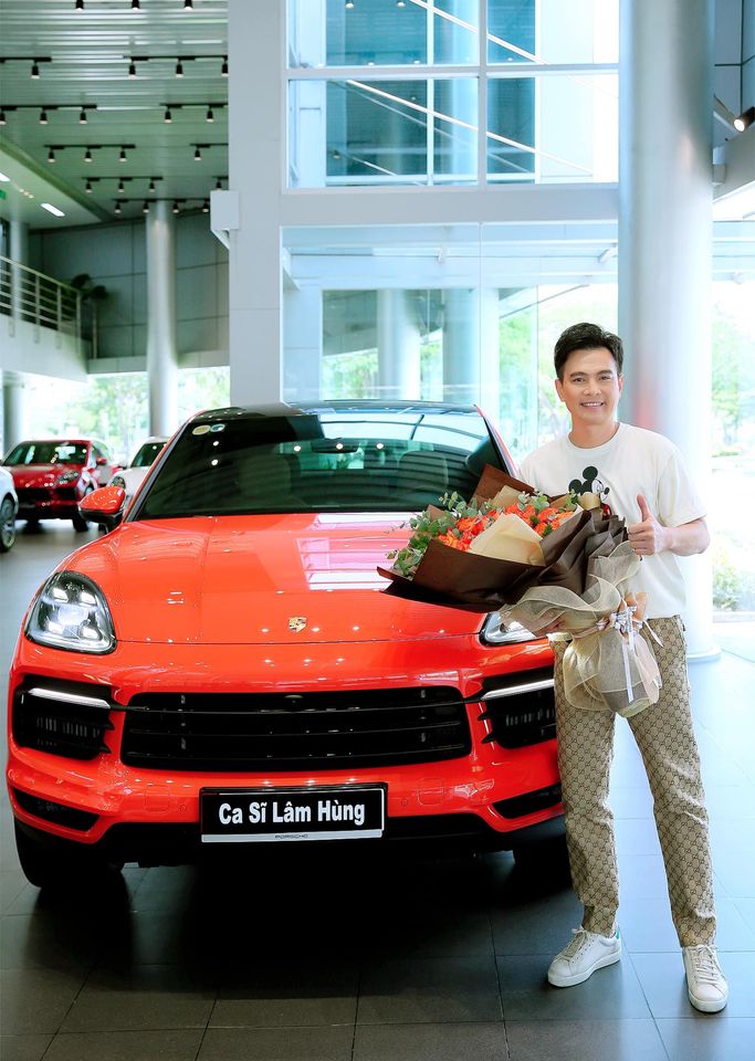 Để sở hữu Porsche Cayenne Coupe 2020 chính hãng, nam ca sĩ Lâm Hùng phải mất 8 tháng chờ đợi Để sở hữu Porsche Cayenne Coupe 2020 chính hãng, nam ca sĩ Lâm Hùng phải mất 8 tháng chờ đợi