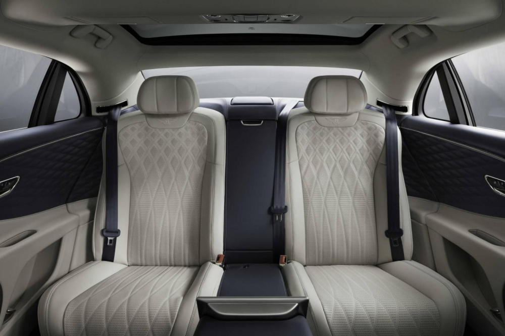 Hàng ghế sau của Bentley Flying Spur thế hệ thứ 3