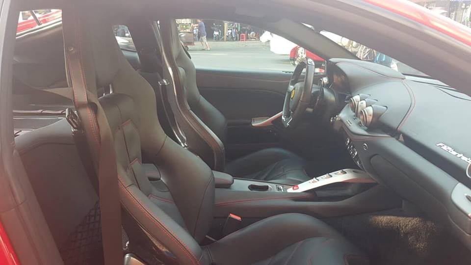 Nội thất siêu xe Ferrari F12 Berlinetta được rao bán 15 tỷ đồng Nội thất siêu xe Ferrari F12 Berlinetta được rao bán 15 tỷ đồng
