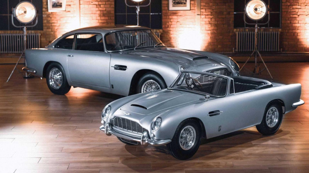Aston Martin DB5 Junior có kích thước bằng 2/3 xe nguyên bản