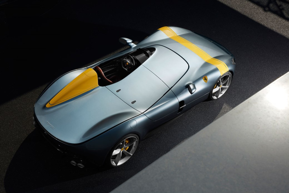 Ferrari Monza SP1 nh&igrave;n từ tr&ecirc;n cao