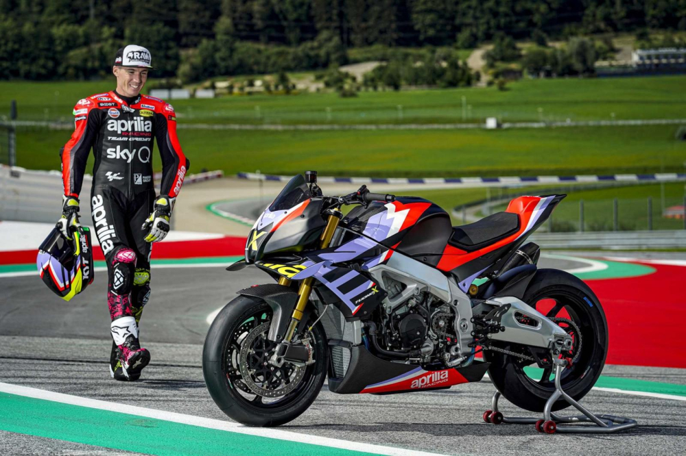 Aprilia Tuono V4 X d&agrave;nh ri&ecirc;ng cho đường đua