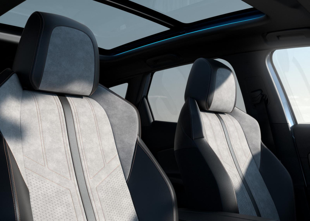 Peugeot 3008 2020 c&oacute; nhiều trang bị an to&agrave;n hiện đại