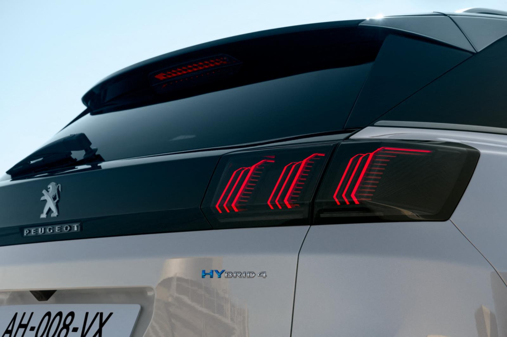 Peugeot 3008 2020 bản Hybrid4 300