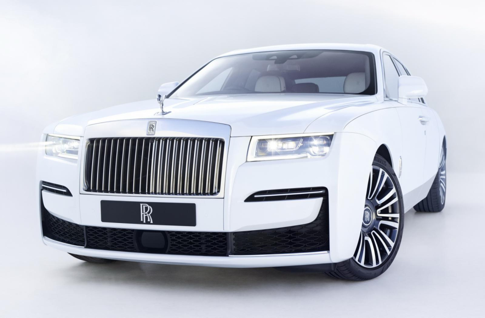 Sức mạnh động cơ của Rolls-Royce Ghost 2021 kh&ocirc;ng kh&aacute;c g&igrave; thế hệ cũ