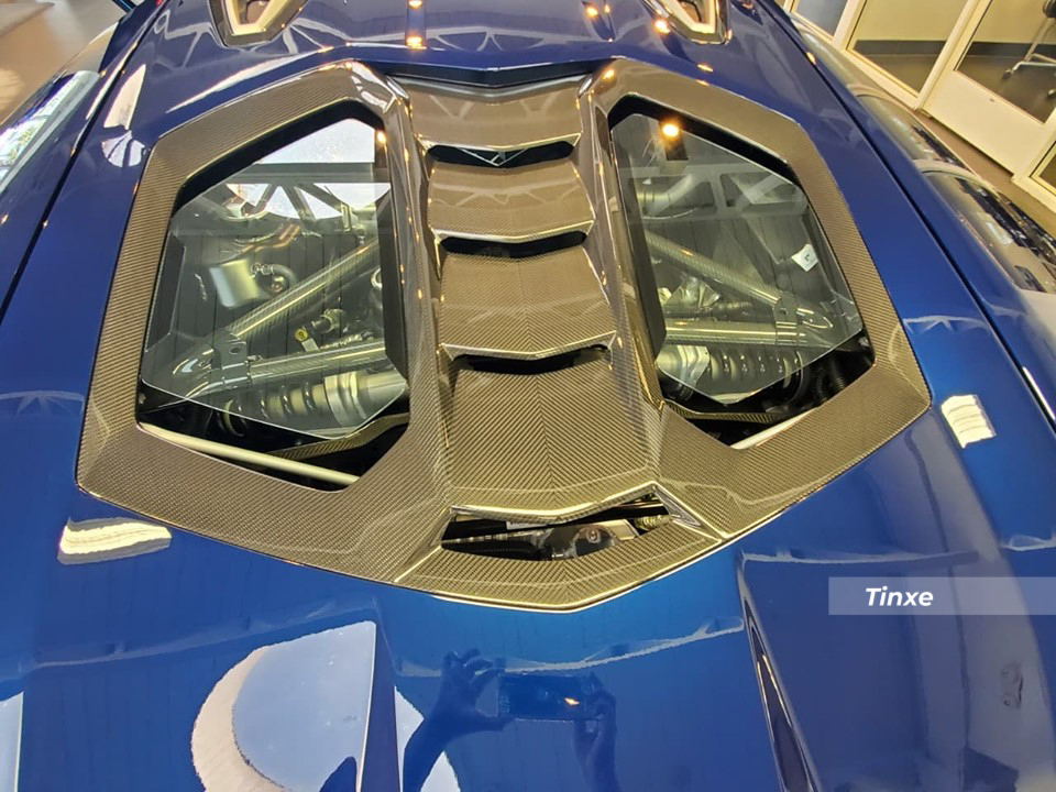 Động cơ của siêu xe Lamborghini Centenario Roadster 
