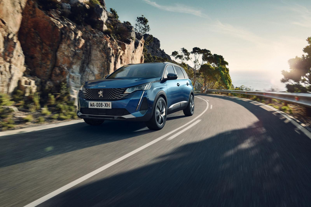 Peugeot 5008 2021 tại châu Âu có 4 động cơ