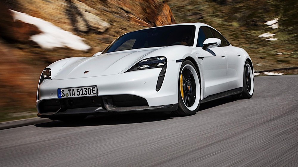 Porsche Taycan - chiếc xe &ocirc; t&ocirc; điện c&oacute; khả năng tăng tốc như si&ecirc;u xe.