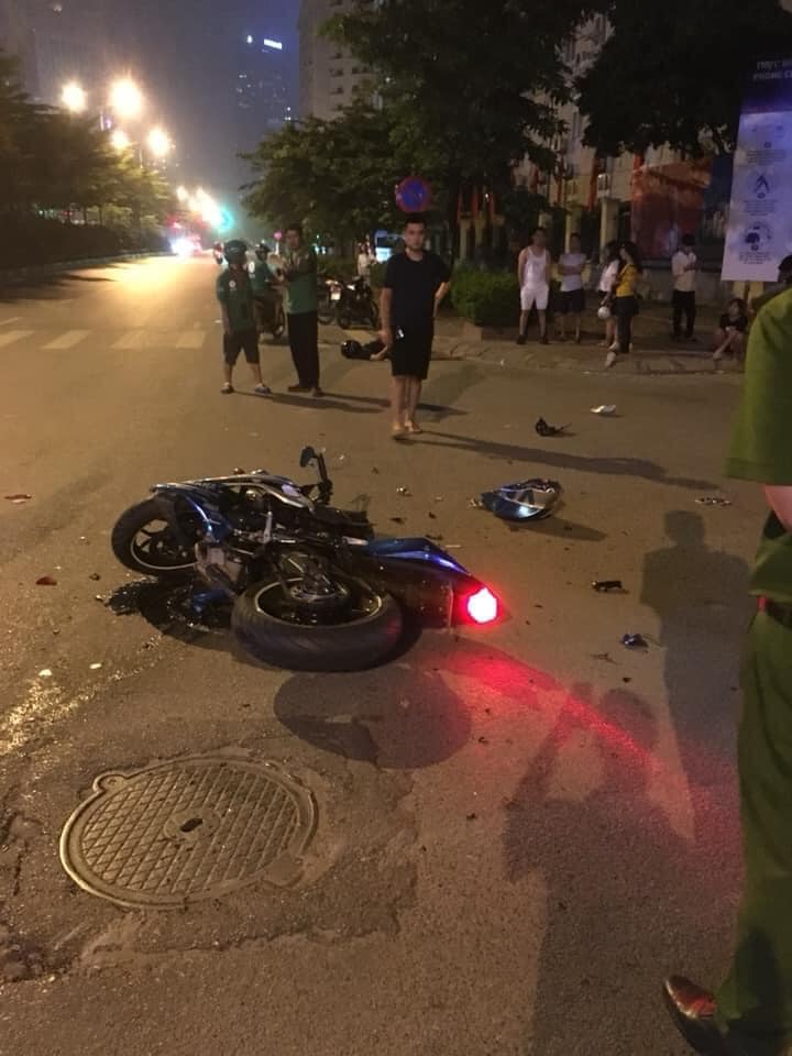 Chiếc xe mô tô Yamaha R3 hư hỏng nặng sau vụ tai nạn Chiếc xe mô tô Yamaha R3 hư hỏng nặng sau vụ tai nạn