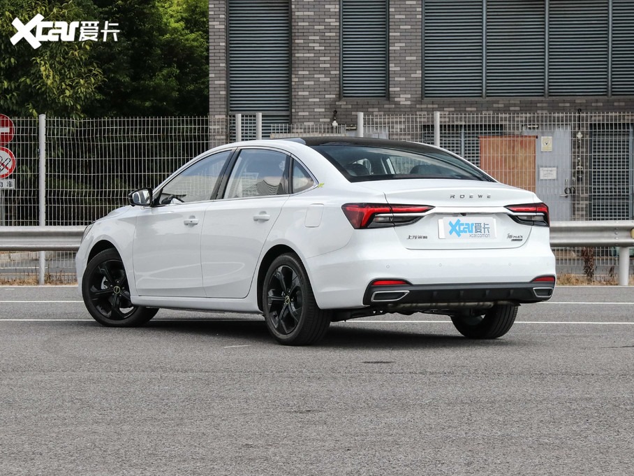 Phía sau của Roewe i6 Max