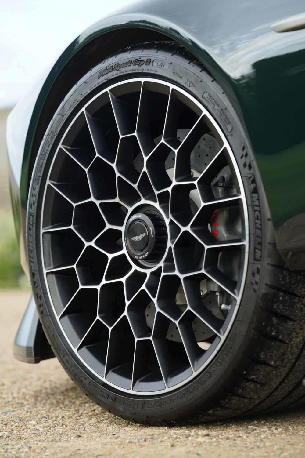 Vành của Aston Martin Victor Vành của Aston Martin Victor