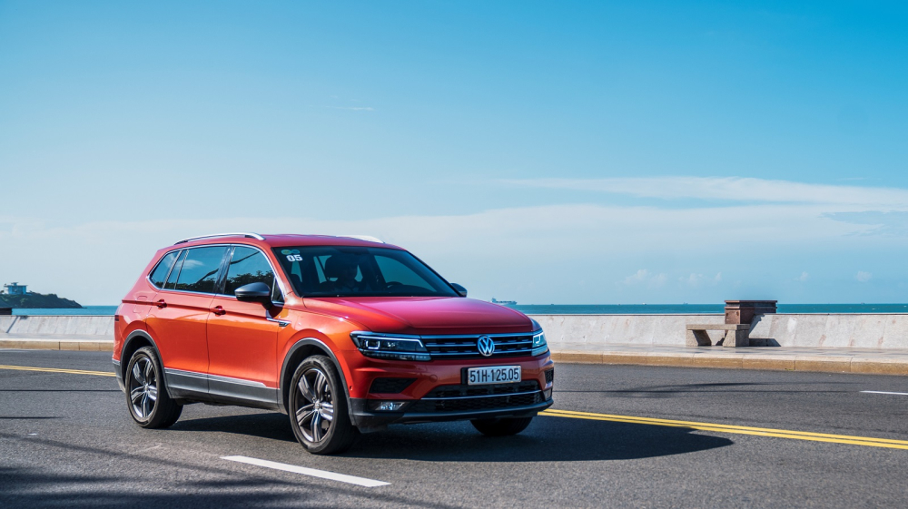 Volkswagen Tiguan Allspace Luxury đang được hỗ trợ ph&iacute; trước bạ l&ecirc;n tới 120 triệu đồng