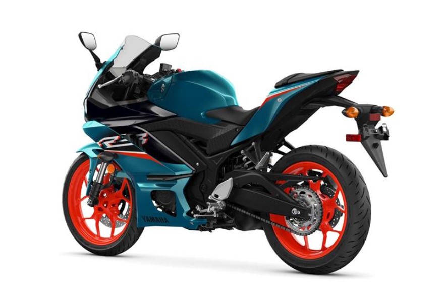 Yamaha R3 2021 chỉ c&oacute; thay đổi về m&agrave;u sắc v&agrave; tem xe