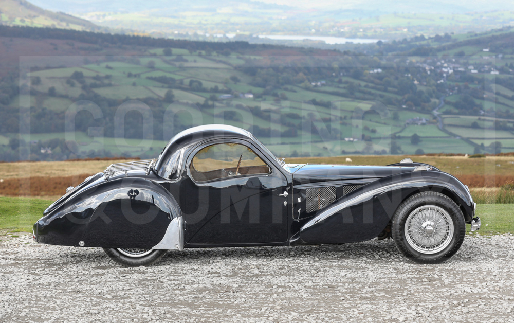 Bên sườn của chiếc Bugatti Type 57S Atalante 1937