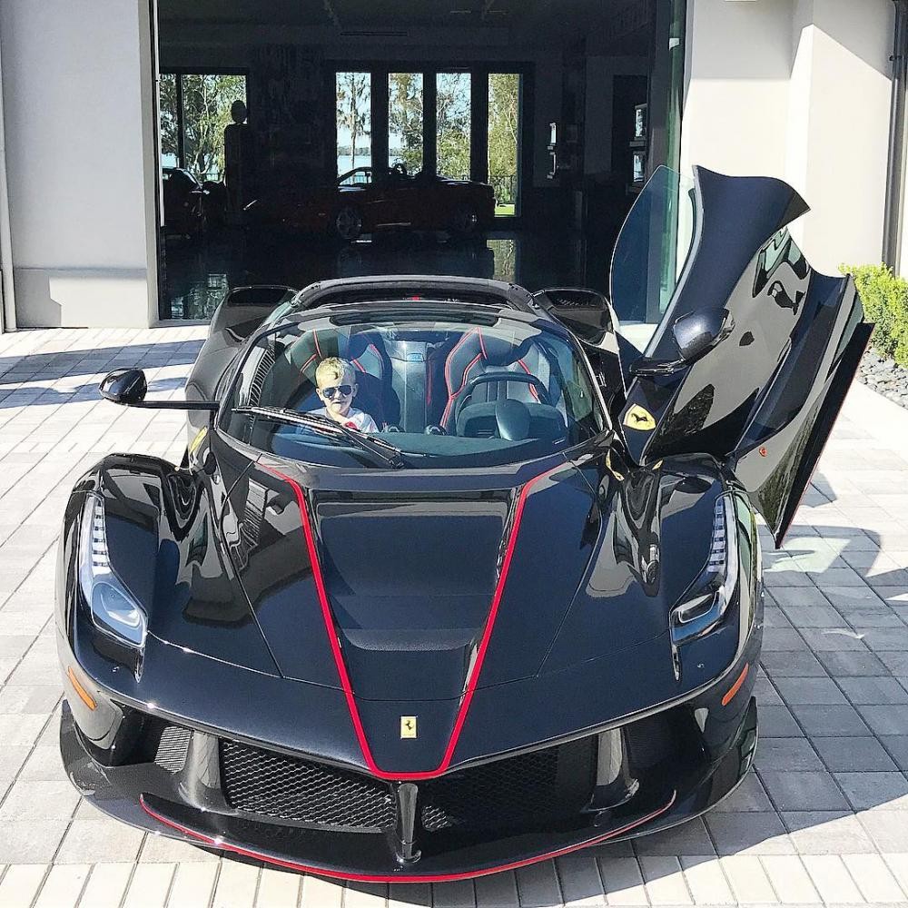 Diện mạo Ferrari LaFerrari Aperta của Ian Poulter
