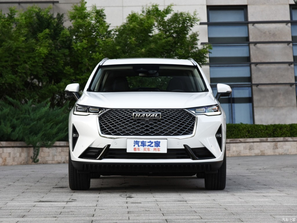 Trực diện đầu xe của Haval H6 1.5T Supreme