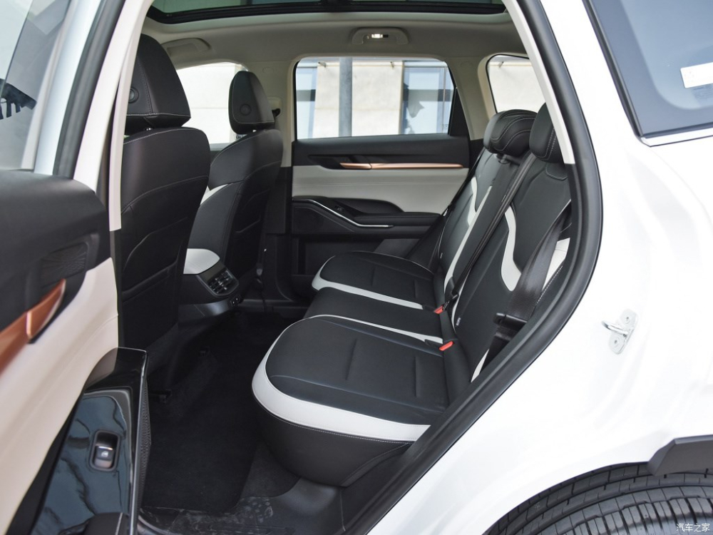Hàng ghế sau của Haval H6 1.5T Supreme