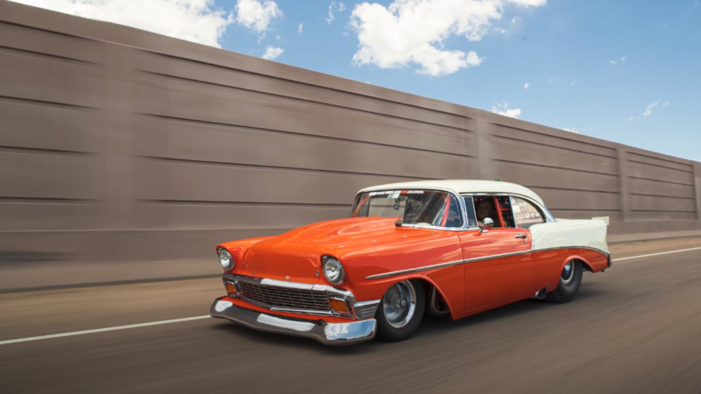 Creamsicle l&agrave; một chiếc Chevrolet 1956 độ 3.000 m&atilde; lực