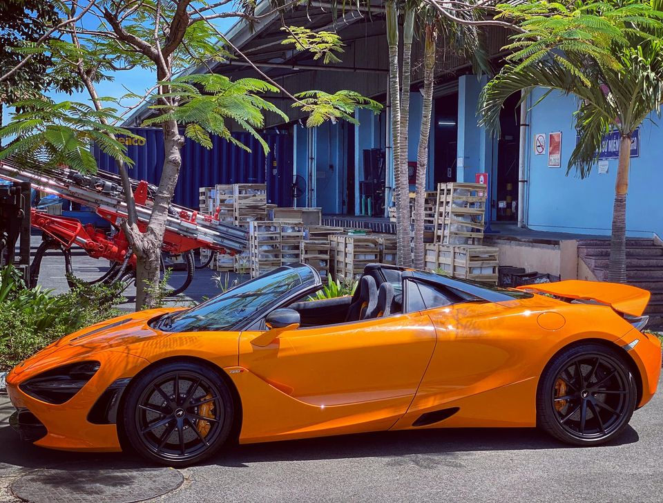 Siêu xe mui trần McLaren 720S Spider đang nhận được sự quan tâm rất lớn từ giới chơi siêu xe Việt Siêu xe mui trần McLaren 720S Spider đang nhận được sự quan tâm rất lớn từ giới chơi siêu xe Việt